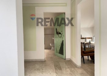 Hall / corridoio - Two-room apartment Nino Bixio
 
2, Guastalla - photo 13