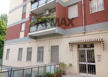 Edificio all\'aperto - Three-room apartment Via Ariosto
 
41, Mantova - photo 1