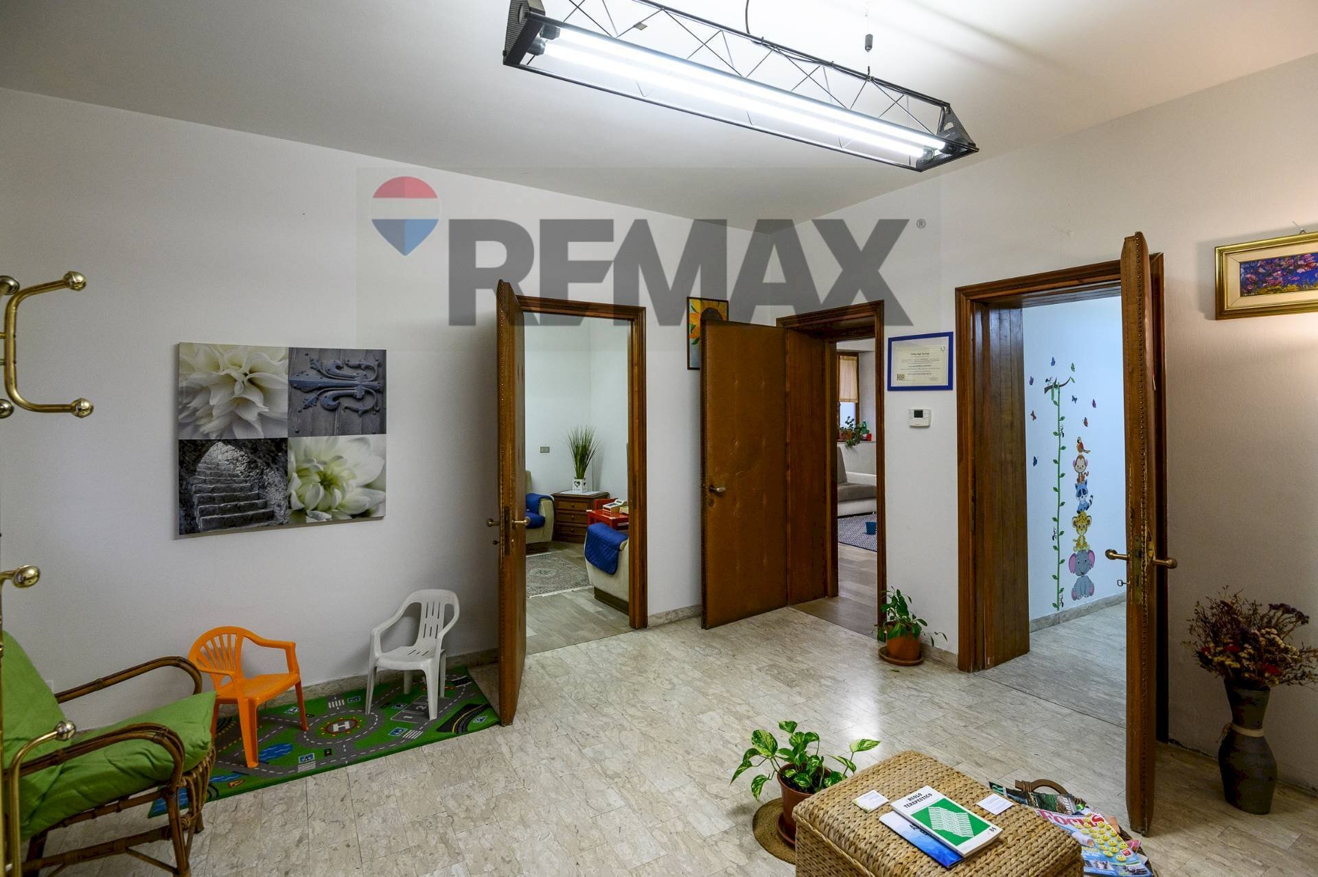 Hall / corridoio - Three-room apartment Nino Bixio
 
2, Guastalla - photo 3