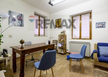 Ufficio - Three-room apartment Nino Bixio
 
2, Guastalla - photo 4