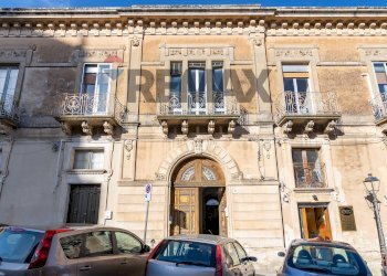 Edificio all\'aperto - Trilocale Via San Sebastiano
 
13, Palazzolo Acreide - foto 1