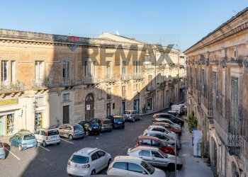 Edificio all\'aperto - Trilocale Via San Sebastiano
 
13, Palazzolo Acreide - foto 21