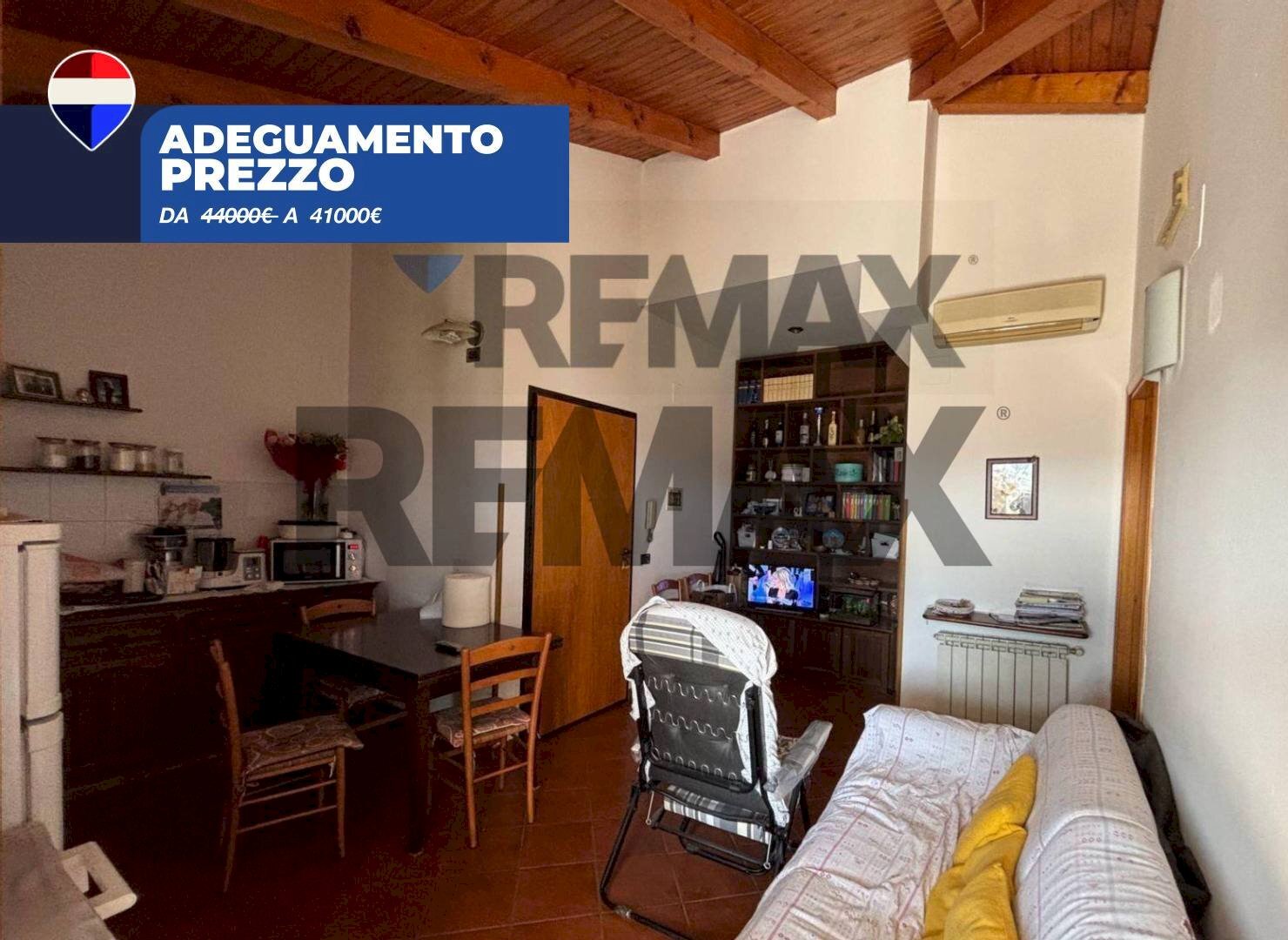 Soggiorno - Two-room apartment via P. S. Mattarella
 
25, Floridia - photo 1