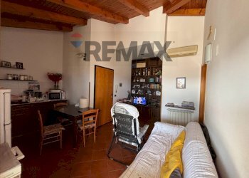 Sala da pranzo - Attic via P. S. Mattarella
 
25, Floridia - photo 1