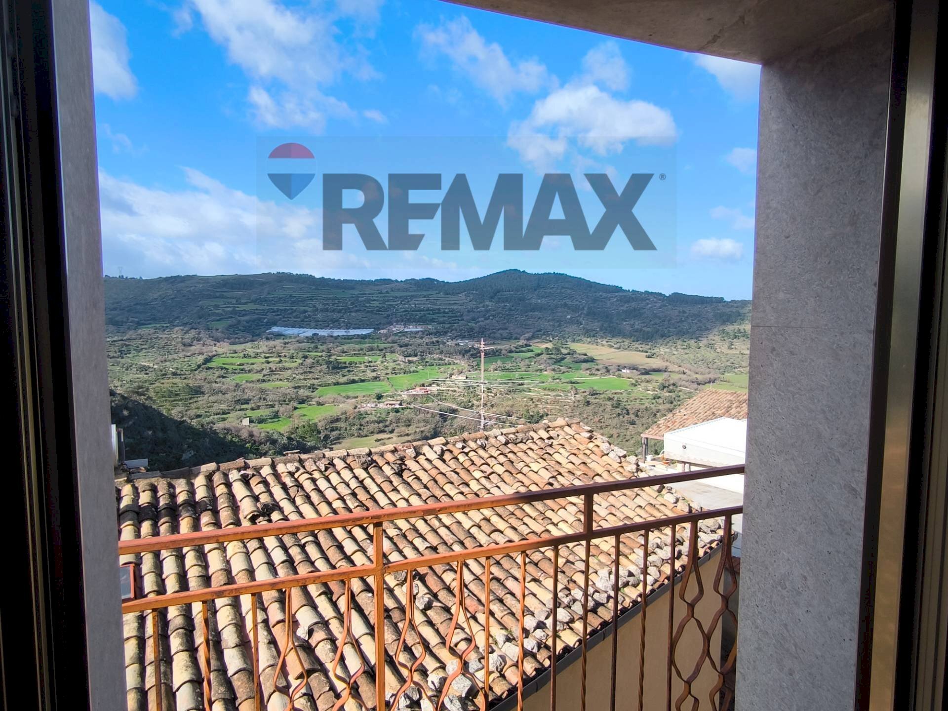 Foto 1 - Independent house Via Archimede
 
4, Monterosso Almo - photo 1