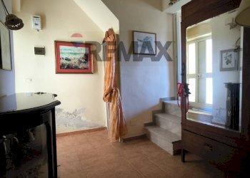 Scale - Independent house Via Archimede
 
4, Monterosso Almo - photo 29