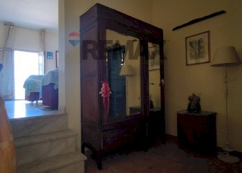 Scale - Independent house Via Archimede
 
4, Monterosso Almo - photo 31
