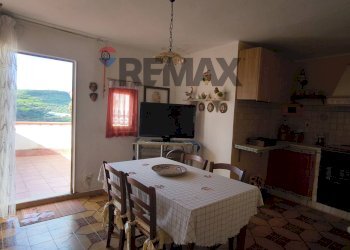 Sala da pranzo - Independent house Via Archimede
 
4, Monterosso Almo - photo 42