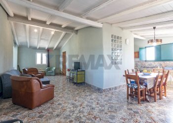 Sala da pranzo - Villa Melilli - photo 23