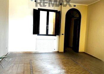 Salone - Apartment piazza Umberto
 
53, Melilli - photo 4