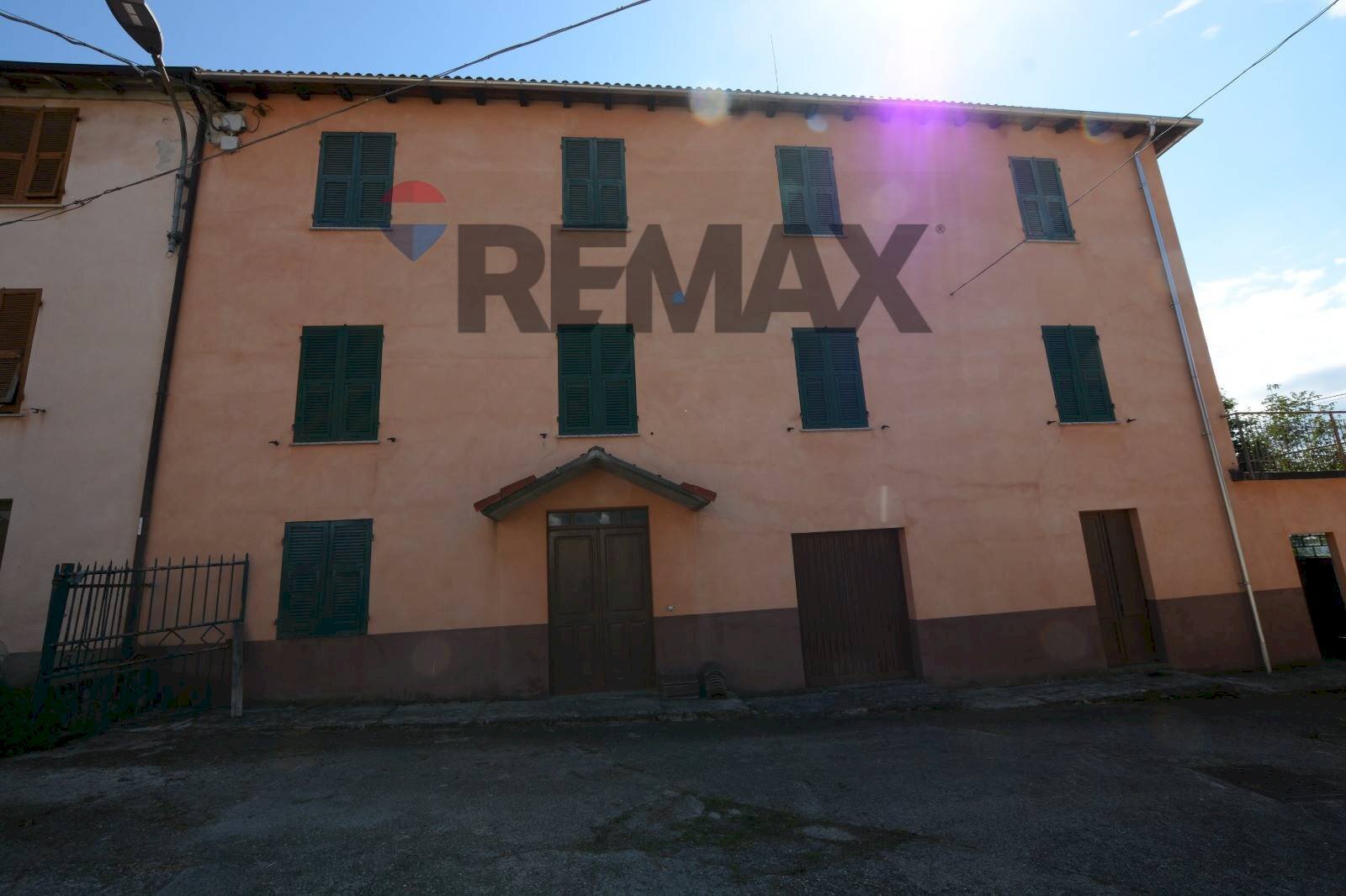Edificio all\'aperto - Semi-detached house Via Sotto Torre
 
14, Cengio - photo 2