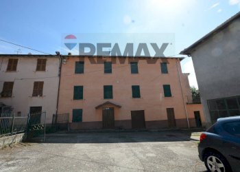 Edificio all\'aperto - Semi-detached house Via Sotto Torre
 
14, Cengio - photo 3