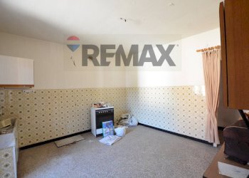 Soggiorno - Semi-detached house Via Sotto Torre
 
14, Cengio - photo 14