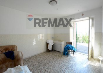 Soggiorno - Semi-detached house Via Sotto Torre
 
14, Cengio - photo 19
