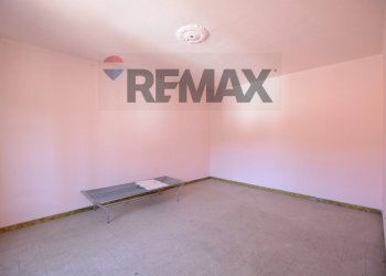 Stanza vuota - Semi-detached house Via Sotto Torre
 
14, Cengio - photo 26