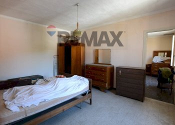 Camera / camera da letto - Semi-detached house Via Sotto Torre
 
14, Cengio - photo 30