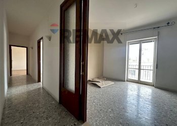 Hall / corridoio - Trilocale via G. Marconi
 
143, Casavatore - foto 17