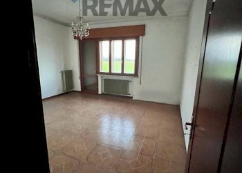 Stanza vuota - Independent house Strada Provinciale 2 Legnaghese
 
125, Cerea - photo 8