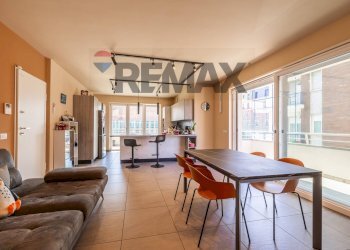 Sala da pranzo - Trilocale VIA RASARIO
 
2B, Novara - foto 8