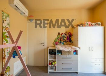 Camera / camera da letto - Trilocale VIA RASARIO
 
2B, Novara - foto 22