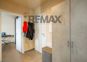 Hall / corridoio - Trilocale VIA RASARIO
 
2B, Novara - foto 24