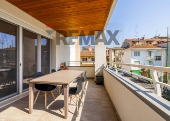 Balcone - Trilocale VIA RASARIO
 
2B, Novara - foto 32