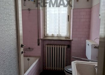 Bagno - Casa semi indipendente via saffi
 
10, Sannazzaro de' Burgondi - foto 10