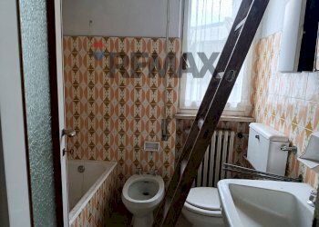 Bagno - Casa semi indipendente via saffi
 
10, Sannazzaro de' Burgondi - foto 14