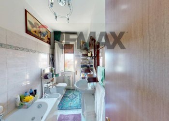 Bagno - Three-room apartment Via Ungaretti
 
5, Albuzzano - photo 7