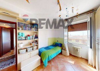 Camera / camera da letto - Three-room apartment Via Ungaretti
 
5, Albuzzano - photo 12