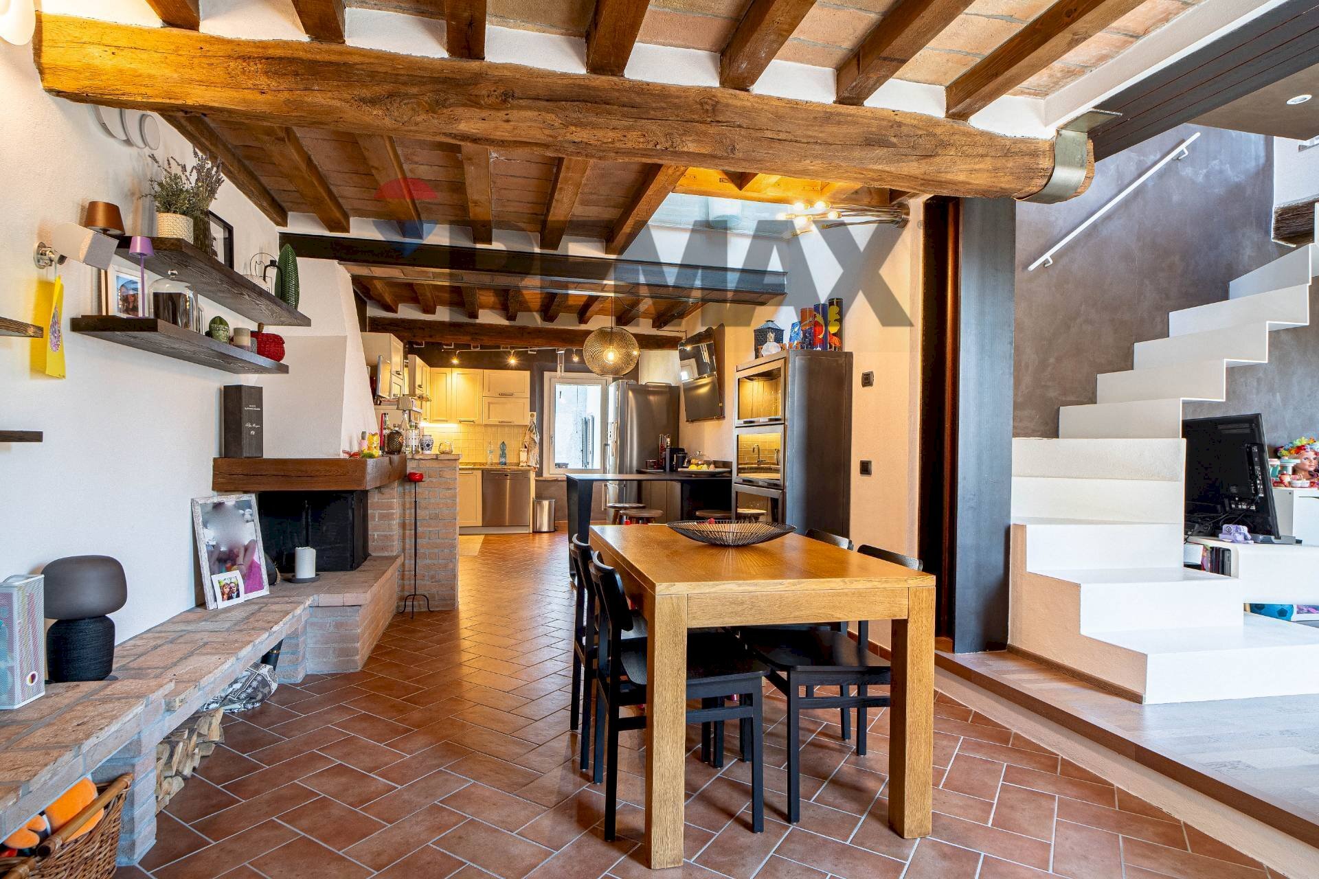 Sala da pranzo - Semi-detached house via dei Boscaioli
 
7, Sala Baganza - photo 3