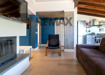 Soggiorno - Casa semi indipendente Via Dell' Acqua Vergine
 
170, Roma - foto 21