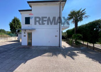 Casa all\'aperto - Trilocale via padova bassano
 
23, Piazzola sul Brenta - foto 4
