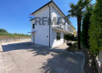 Casa all\'aperto - Trilocale via padova bassano
 
23, Piazzola sul Brenta - foto 5