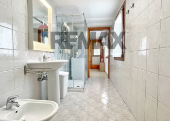 Bagno - Trilocale via padova bassano
 
23, Piazzola sul Brenta - foto 9