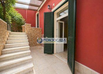 CORTILE PRIVATO - Trilocale via capaccola, Massa - foto 2