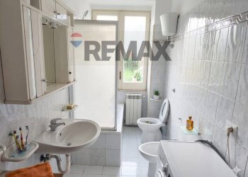Bagno - Bilocale Santi Cosma e Damiano - foto 6