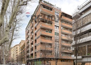 Edificio all\'aperto - Three-room apartment Circonvallazione Clodia
 
80, Roma - photo 25