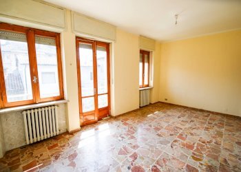 Foto 3 - Appartamento VIA UMBERTO I
 
39, Foglizzo - foto 3