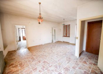 Foto 3 - Trilocale VIA UMBERTO I
 
39, Foglizzo - foto 3