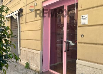 Edificio all\'aperto - Shop Via Gaetano Daita
 
22, Palermo - photo 4