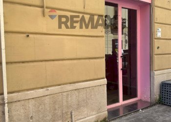 Edificio all\'aperto - Shop Via Gaetano Daita
 
22, Palermo - photo 6
