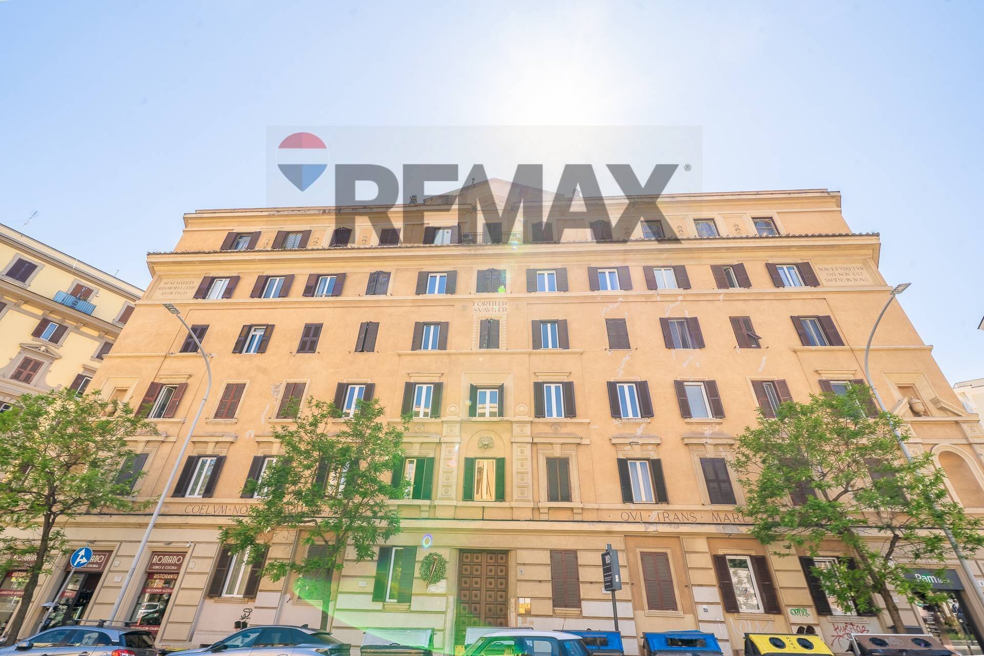 Edificio all\'aperto - Quadrilocale Via Taranto
 
6, Roma - foto 1