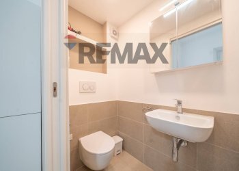 Bagno - Quadrilocale Via Taranto
 
6, Roma - foto 32