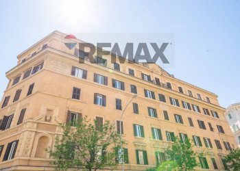 Edificio all\'aperto - Quadrilocale Via Taranto
 
6, Roma - foto 42