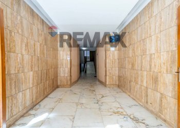 Hall / corridoio - Trilocale Via Caulonia
 
12, Roma - foto 4