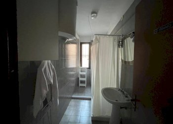Foto 11 - Three-room apartment via tosco romagnola
 
2008, Cascina - photo 11