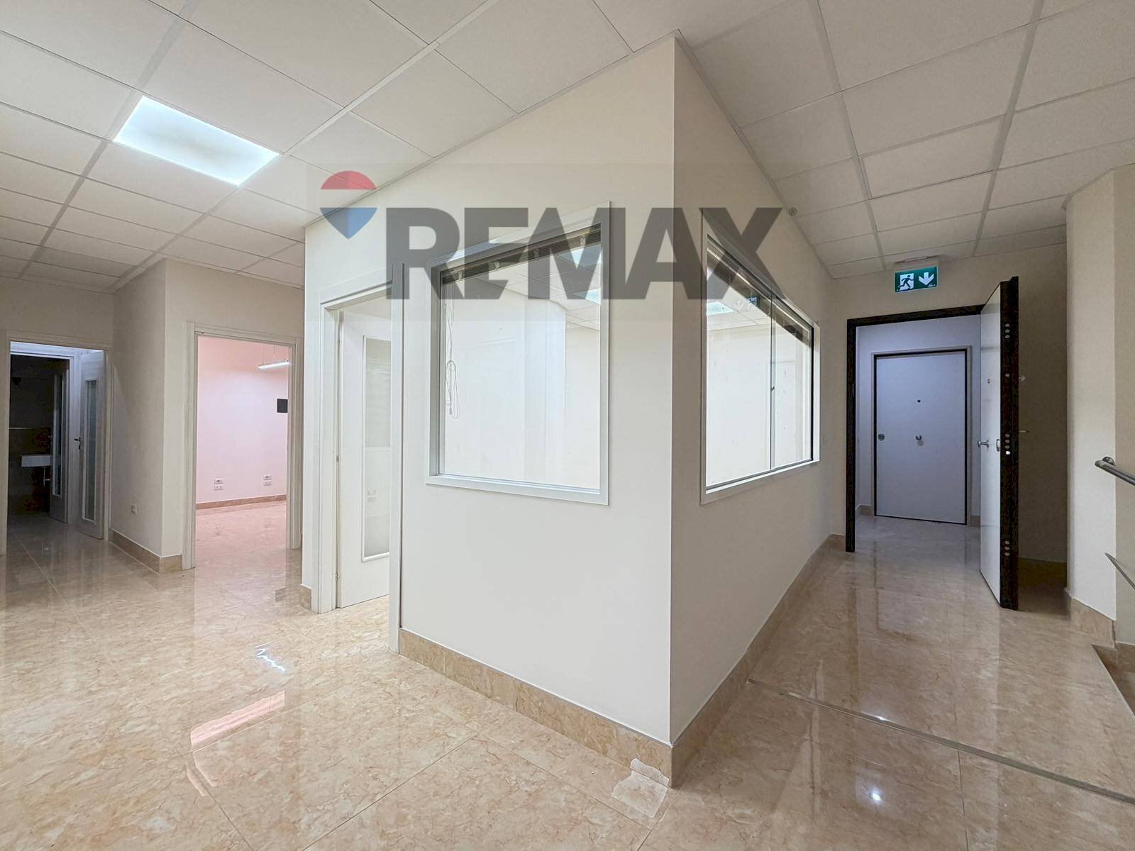 Hall / corridoio - Ufficio VIA D'AMATO
 
9, Campobasso - foto 3