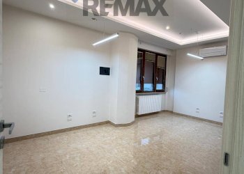 Stanza vuota - Ufficio VIA D'AMATO
 
9, Campobasso - foto 1