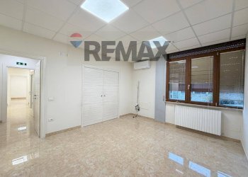 Stanza vuota - Ufficio VIA D'AMATO
 
9, Campobasso - foto 4